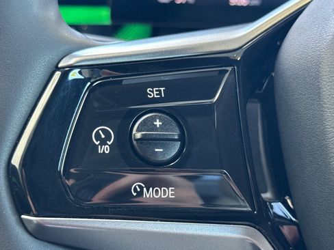 Used 2024 BMW i5 eDrive40i w/ Premium Package RWD image 32