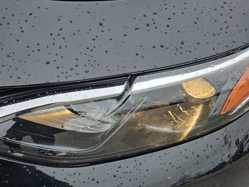 Used 2025 Chevrolet Malibu LT image 34