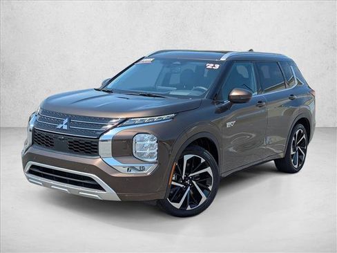 Used 2023 Mitsubishi Outlander SEL AWD/4WD image 7