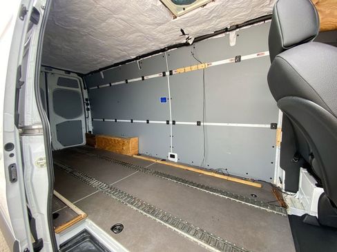 Used 2025 Mercedes-Benz Sprinter 2500 image 22