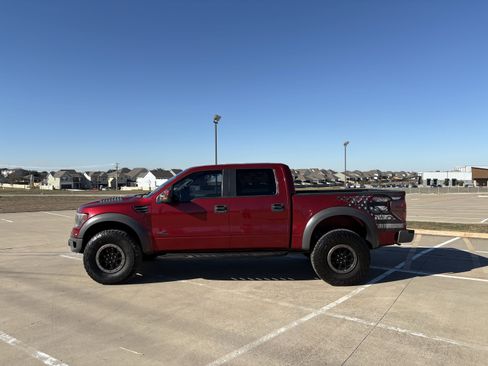 Used 2014 Ford F150 Raptor w/ Equipment Group 801A Luxury image 2