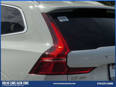 Used 2019 Volvo XC60 T6 Momentum w/ Premium Package AWD/4WD image 8