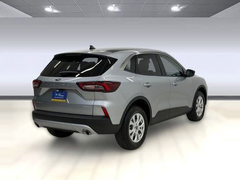 Certified 2023 Ford Escape Active AWD/4WD image 7