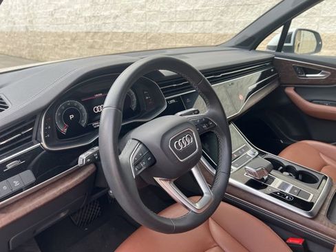 Used 2025 Audi Q7 3.0T Premium Plus image 10