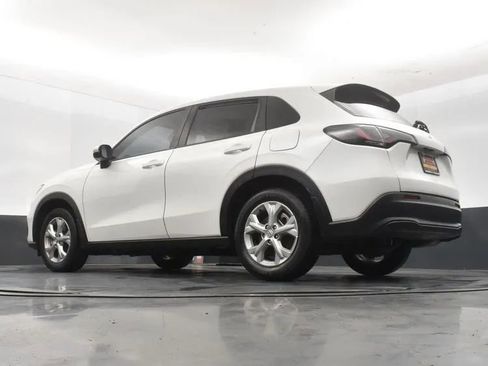 Used 2025 Honda HR-V LX image 12