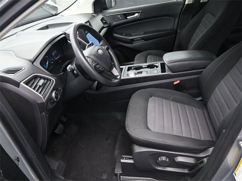 Used 2024 Ford Edge SE image 15