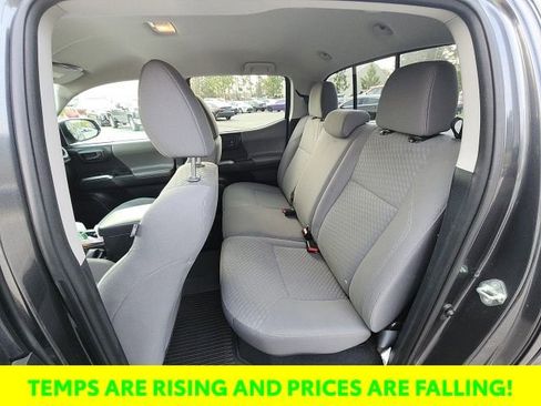 Used 2020 Toyota Tacoma SR5 image 21