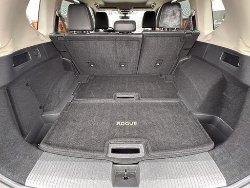 Used 2023 Nissan Rogue Platinum w/ Platinum Premium Package FWD image 12