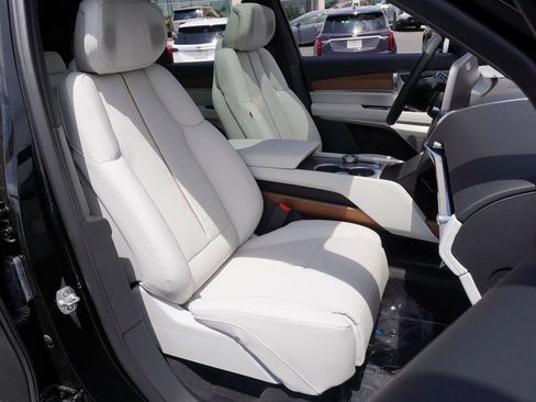 New 2026 Cadillac Vistiq Luxury image 12