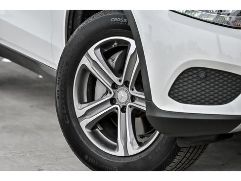 Used 2016 Mercedes-Benz GLC 300 4MATIC image 3