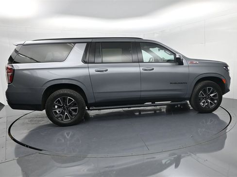 Used 2021 Chevrolet Suburban Z71 w/ Max Trailering Package image 8