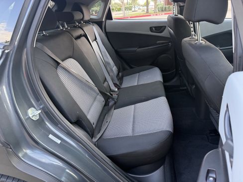 Used 2021 Hyundai Kona SEL FWD image 14