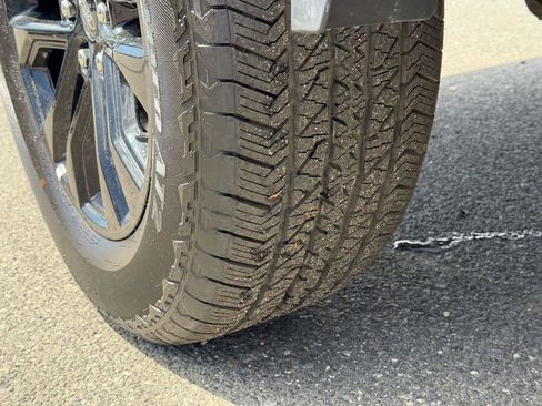 Used 2025 Ford F150 Lariat AWD/4WD image 15