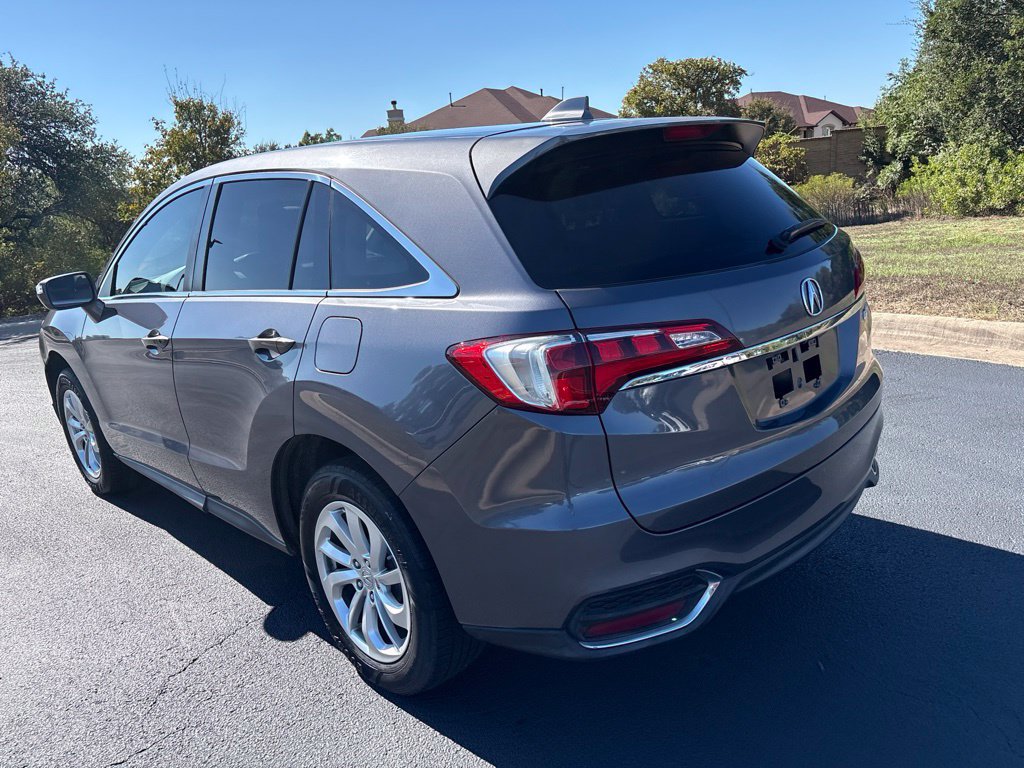 Used 2017 Acura RDX w/ Technology Package FWD image 3
