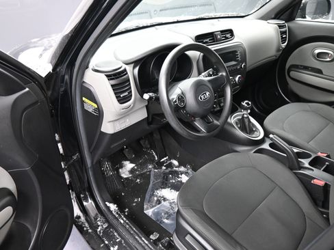 Used 2014 Kia Soul Base image 12