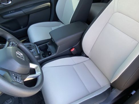 Used 2026 Honda CR-V EX image 28