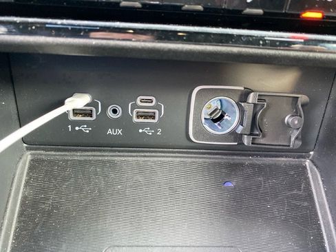 Used 2024 Jeep Grand Cherokee Overland w/ Adv Protech Group III image 9