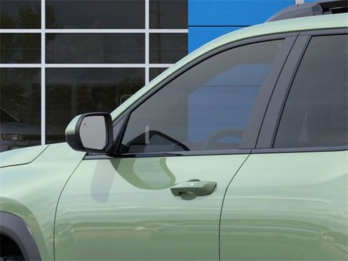 New 2026 Chevrolet Equinox ACTIV w/ Convenience Package III image 12