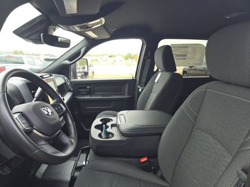 New 2026 RAM 3500 Tradesman image 17