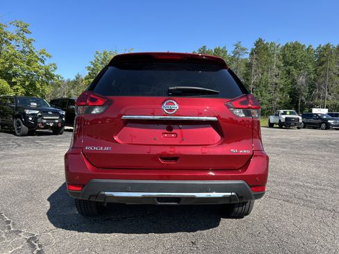 Used 2019 Nissan Rogue SL AWD/4WD image 5