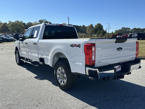 Used 2024 Ford F250 XLT image 7