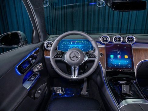 New 2026 Mercedes-Benz GLC 300 4MATIC image 14