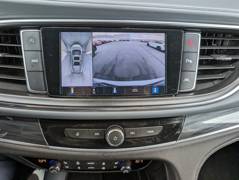 Used 2022 Buick Enclave Premium AWD/4WD image 24