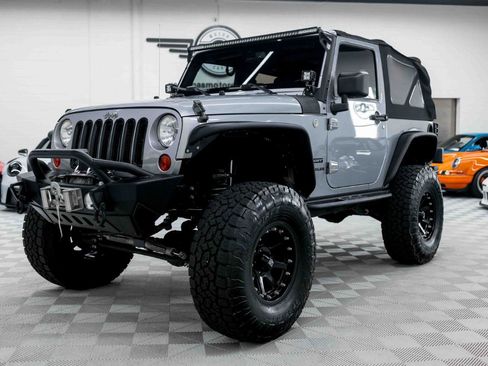 Used 2013 Jeep Wrangler Sport AWD/4WD image 3