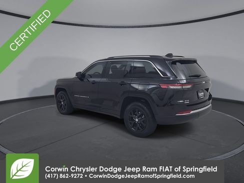 Used 2022 Jeep Grand Cherokee Limited image 12