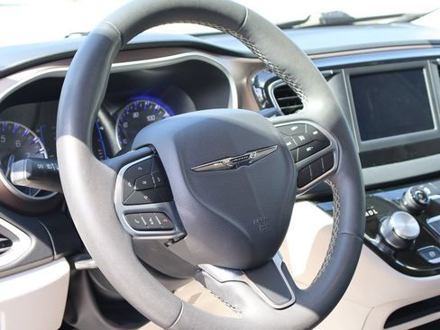 Used 2023 Chrysler Voyager LX FWD image 24