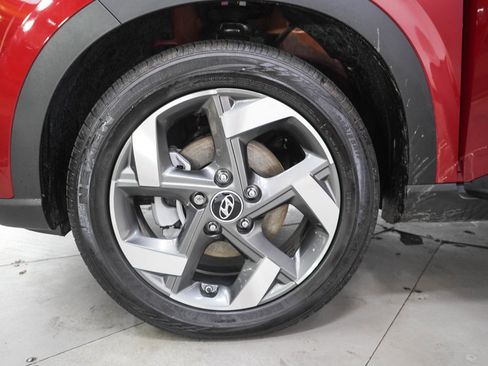 Certified 2024 Hyundai Venue SEL FWD image 26