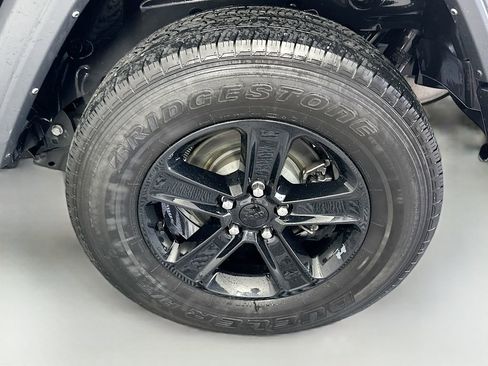 Used 2023 Jeep Wrangler Unlimited Sport AWD/4WD image 29