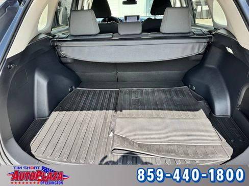 Used 2025 Toyota RAV4 XLE AWD/4WD image 44