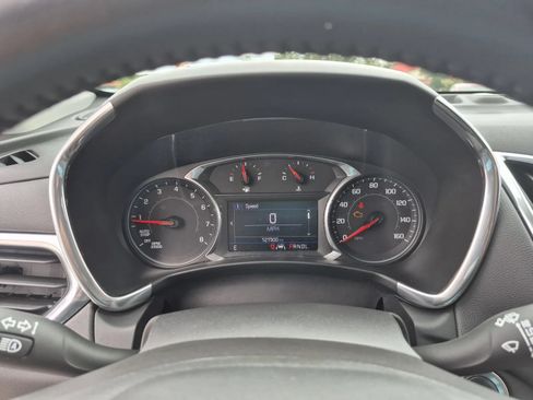Used 2020 Chevrolet Equinox LT FWD image 34