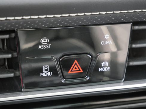 Certified 2024 Volkswagen Atlas SEL Premium R-Line image 29