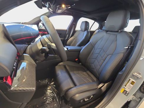 New 2026 BMW i5 eDrive40 image 10