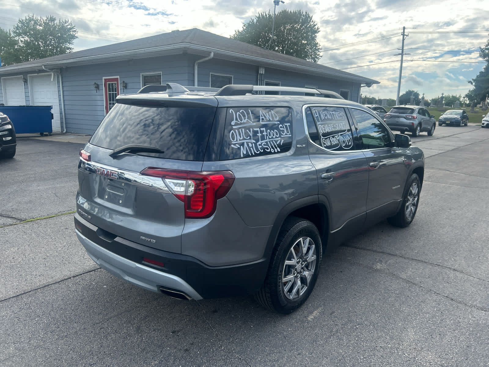 Used 2021 GMC Acadia SLT w/ Premium Package AWD/4WD image 7