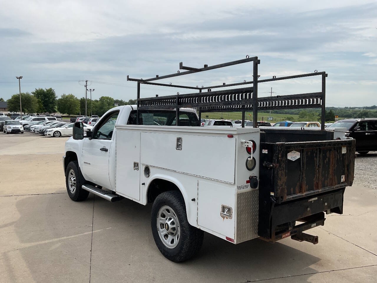 Used 2014 Chevrolet Silverado 3500 W/T AWD/4WD image 7