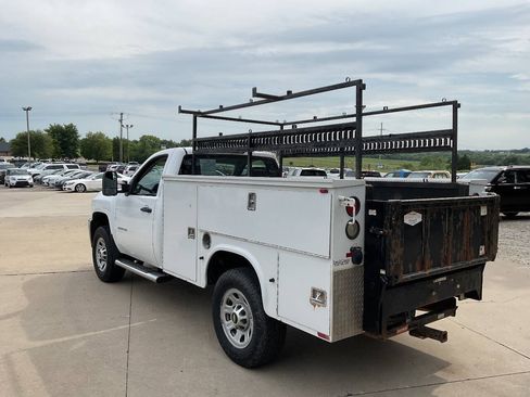 Used 2014 Chevrolet Silverado 3500 W/T AWD/4WD image 7