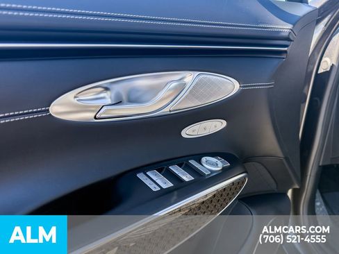 Used 2023 Genesis GV70 3.5T Sport w/ Sport Prestige Package image 10