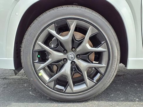 New 2026 Lexus TX 500h AWD image 11
