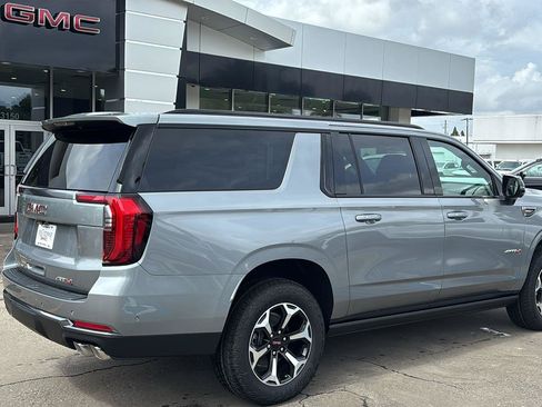 New 2026 GMC Yukon XL AT4 w/ AT4 Premium Package AWD/4WD image 8