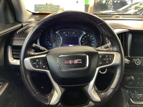Used 2019 GMC Terrain SLT w/ Preferred Package AWD/4WD image 9