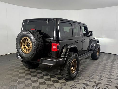 Used 2025 Jeep Wrangler Unlimited Sahara AWD/4WD image 8