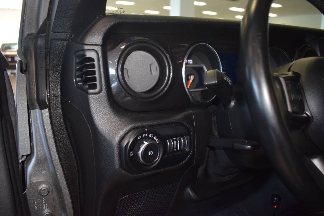Used 2020 Jeep Wrangler Unlimited Sport AWD/4WD image 25