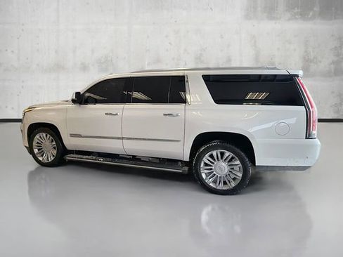 Used 2018 Cadillac Escalade ESV Platinum image 8
