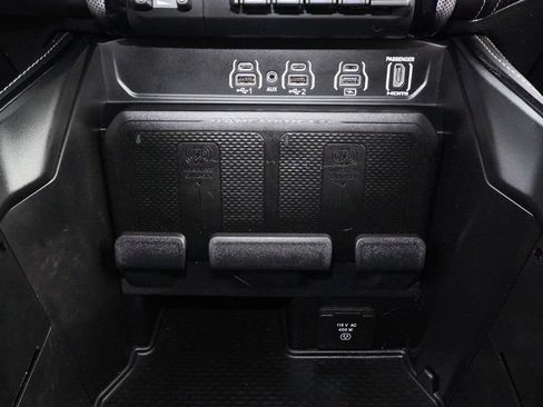 Used 2025 RAM 1500 Limited w/ Off Road Group AWD/4WD image 19