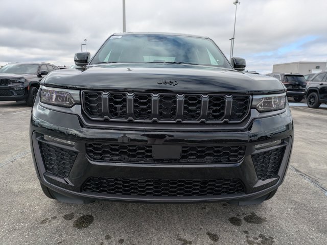 New 2026 Jeep Grand Cherokee Limited w/ Limited Altitude Package RWD image 9