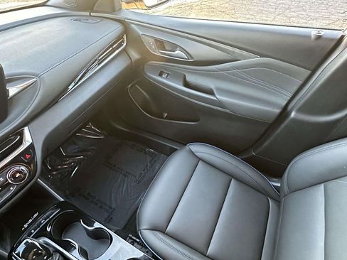 Certified 2024 Buick Envista Sport Touring w/ Convenience I Package image 31