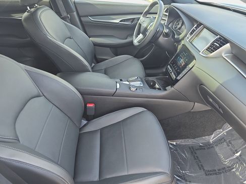 Certified 2025 INFINITI QX55 Essential image 10